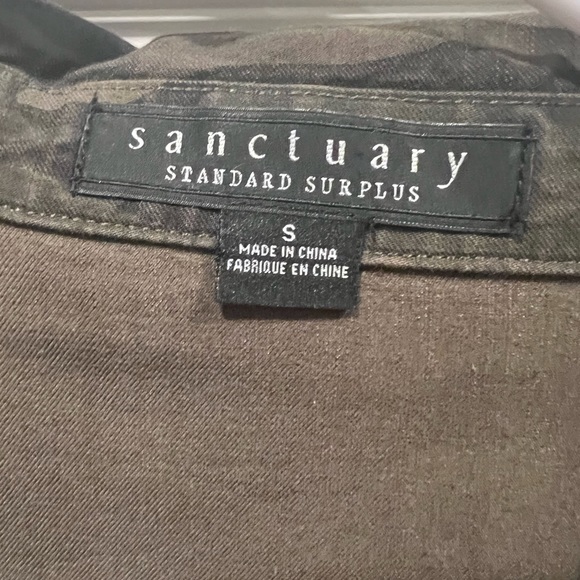 NWOT-Sanctuary Camouflage denim jacket - Picture 2 of 6